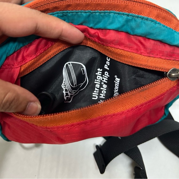 Patagonia Ultralight Black Hole Mini Hip Pack - Picture 3 of 4